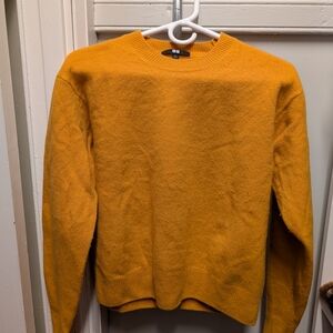 Uniqlo 100% Wool Golden Yellow Sweater